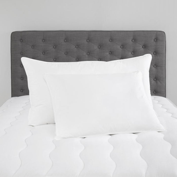 Famous hotel bedroom standard size Chamberloft pillow by Standard Textile. Set of 10 pillows