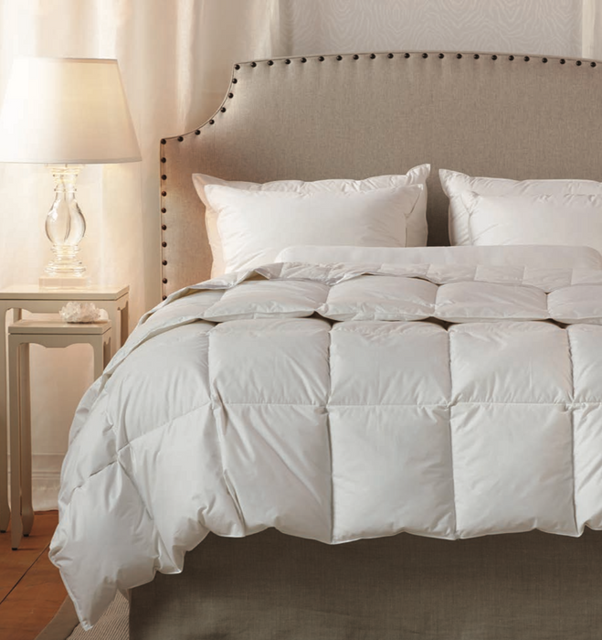 Luxury duvet insert from Baffle box stitch collection. Snow white down fill. Duvet insert is available in three warmth levels and four sizes, plus King XL size
